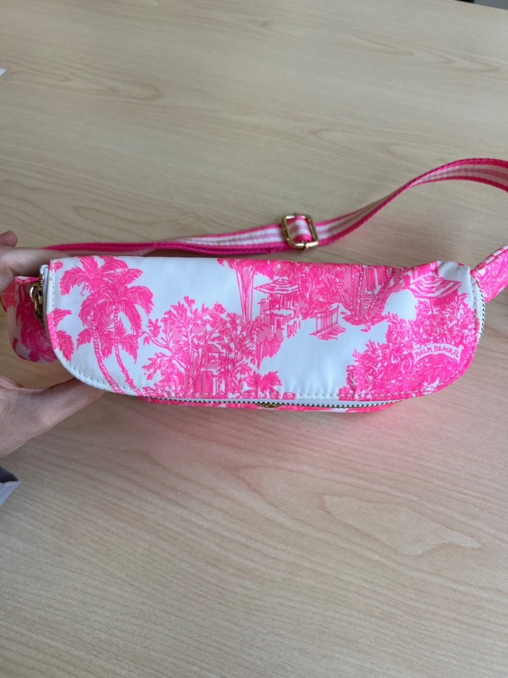 Lilly Pulitzer Torrey belt bag fanny pack pink and white gold toile print palm - Picture 3 of 12